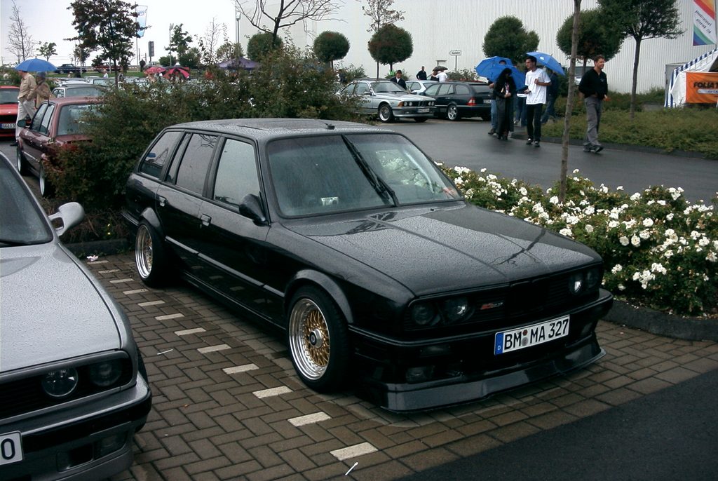 Tags Alpina BMW E30 Touring
